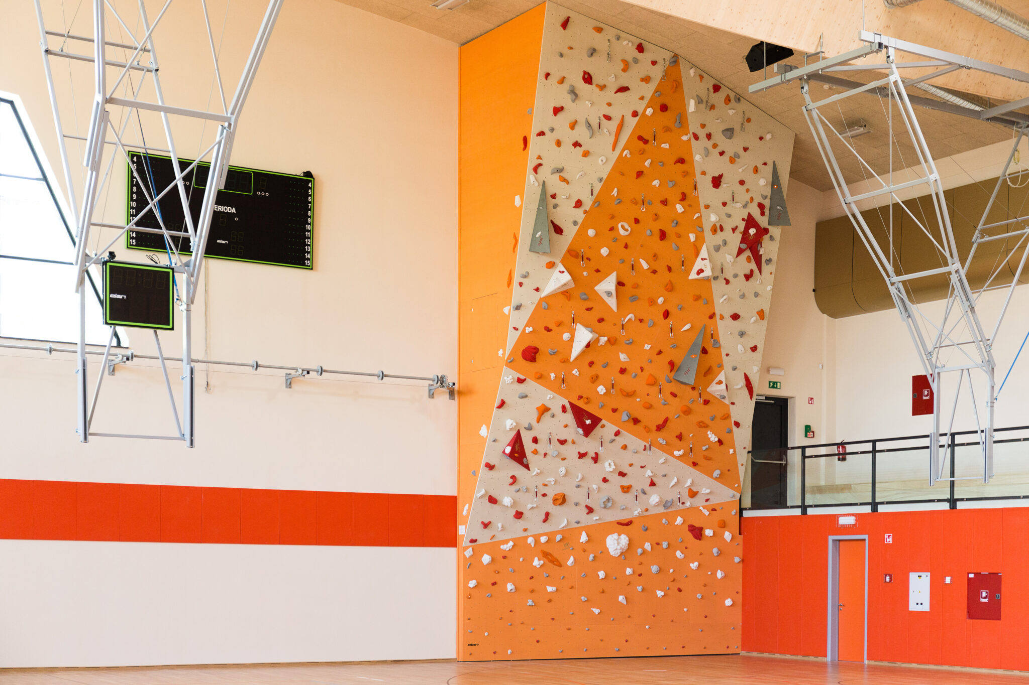 Visoka plezalna stena - Celje